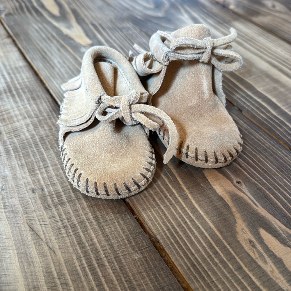 Minnetonka baby fringe bootie